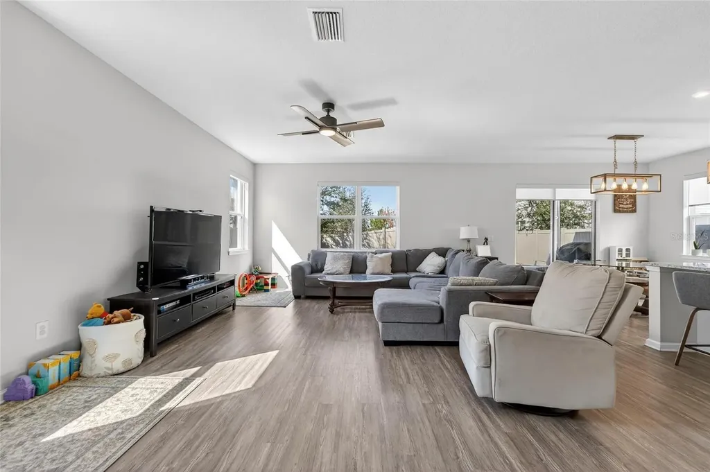 12273 Blue Pacific Drive Riverview FL 33579