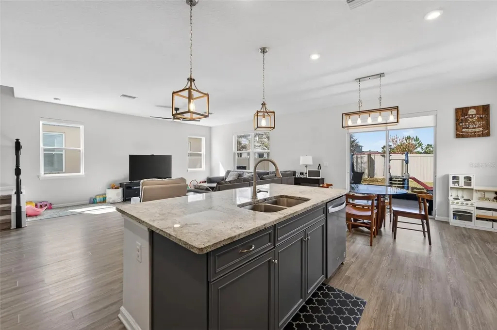 12273 Blue Pacific Drive Riverview FL 33579