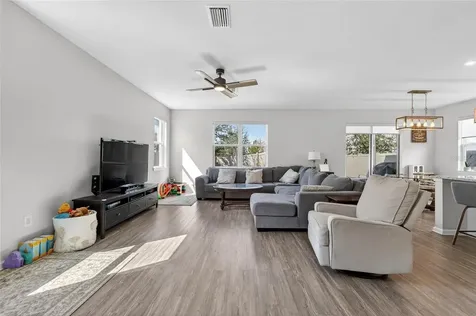 12273 Blue Pacific Drive Riverview FL 33579