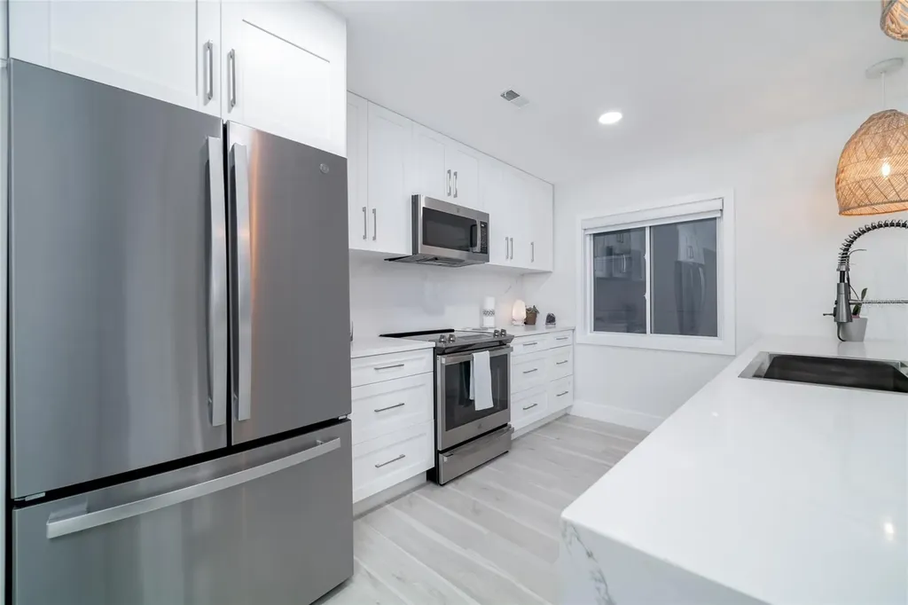 1104 Beach Trail Indian Rocks Beach FL 33785