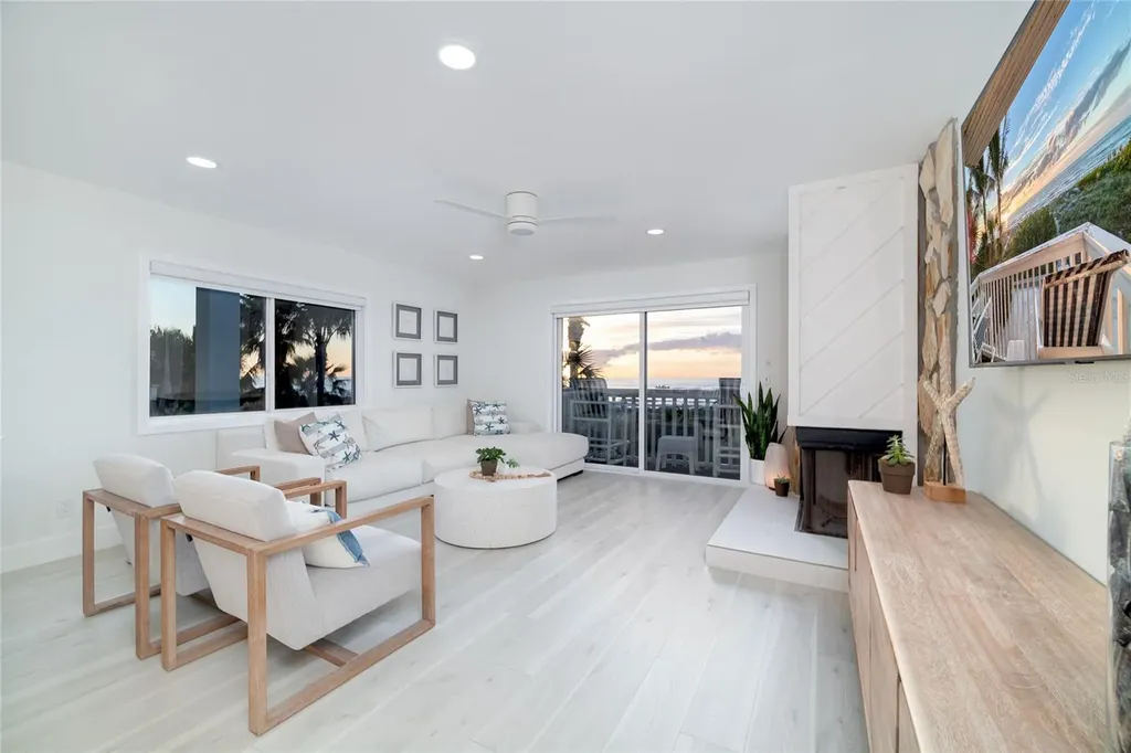 1104 Beach Trail Indian Rocks Beach FL 33785