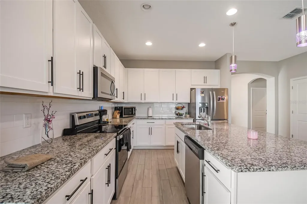 1073 Chelan Falls Drive Deland FL 32724
