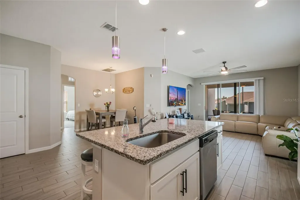 1073 Chelan Falls Drive Deland FL 32724
