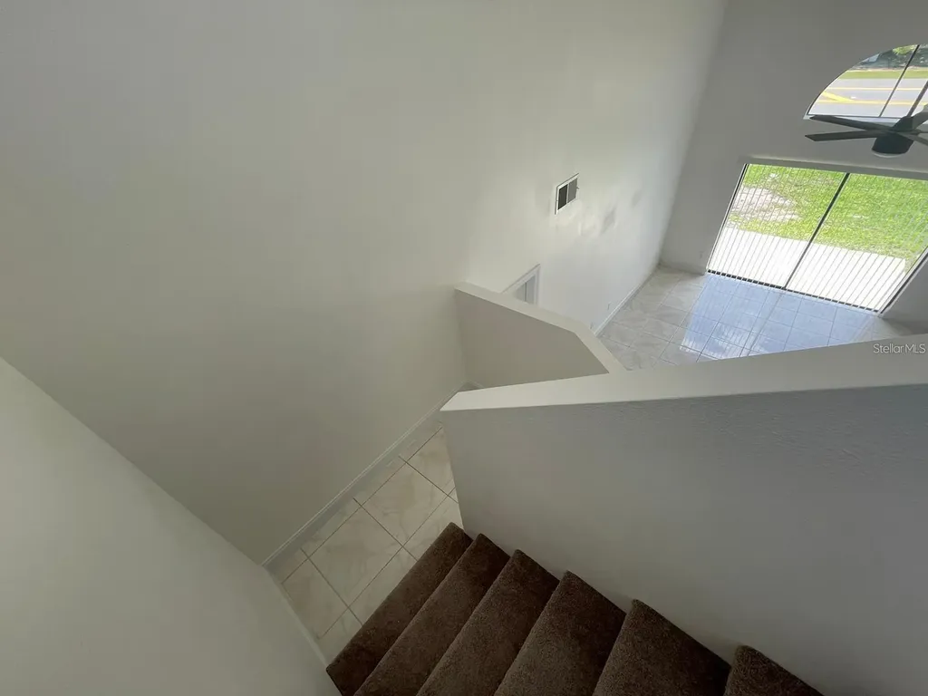 198 N Lake Court Kissimmee FL 34743