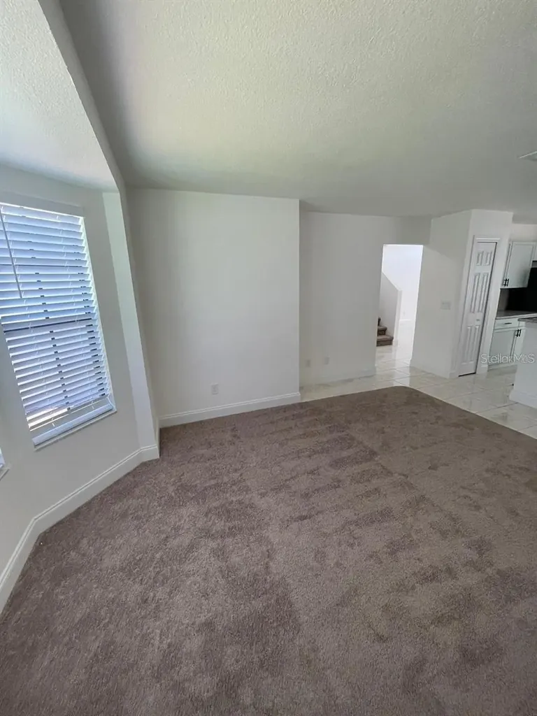 198 N Lake Court Kissimmee FL 34743