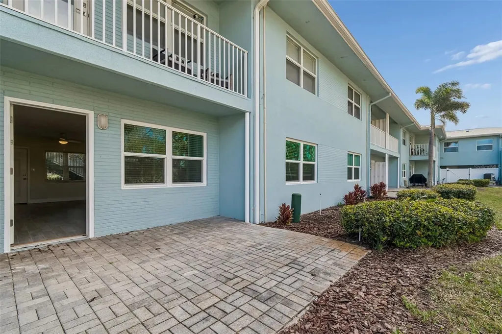 300 Venetian Drive Clearwater FL 33755