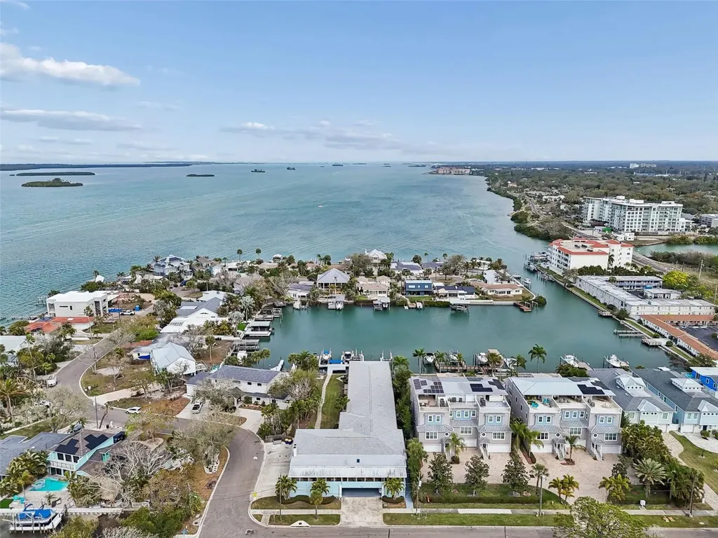 300 Venetian Drive Clearwater FL 33755