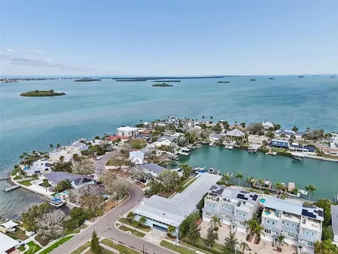 300 Venetian Drive Clearwater FL 33755