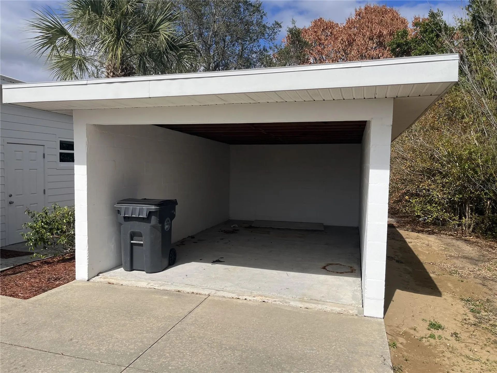 930 W Main Street Avon Park FL 33825