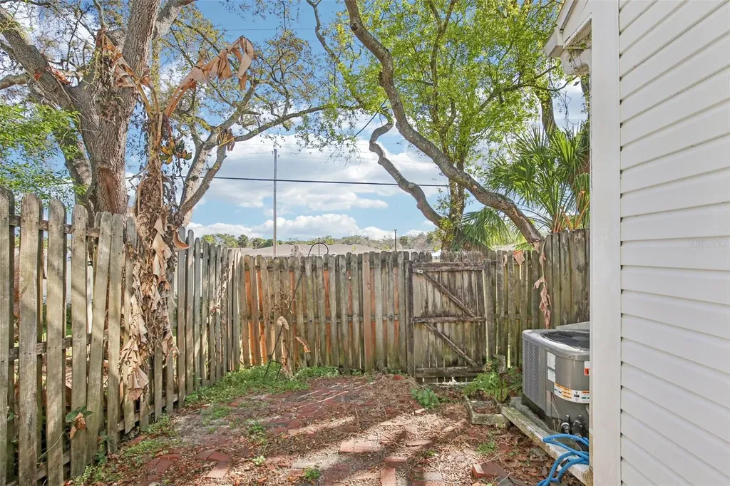 11341 Grandville Drive Temple Terrace FL 33617
