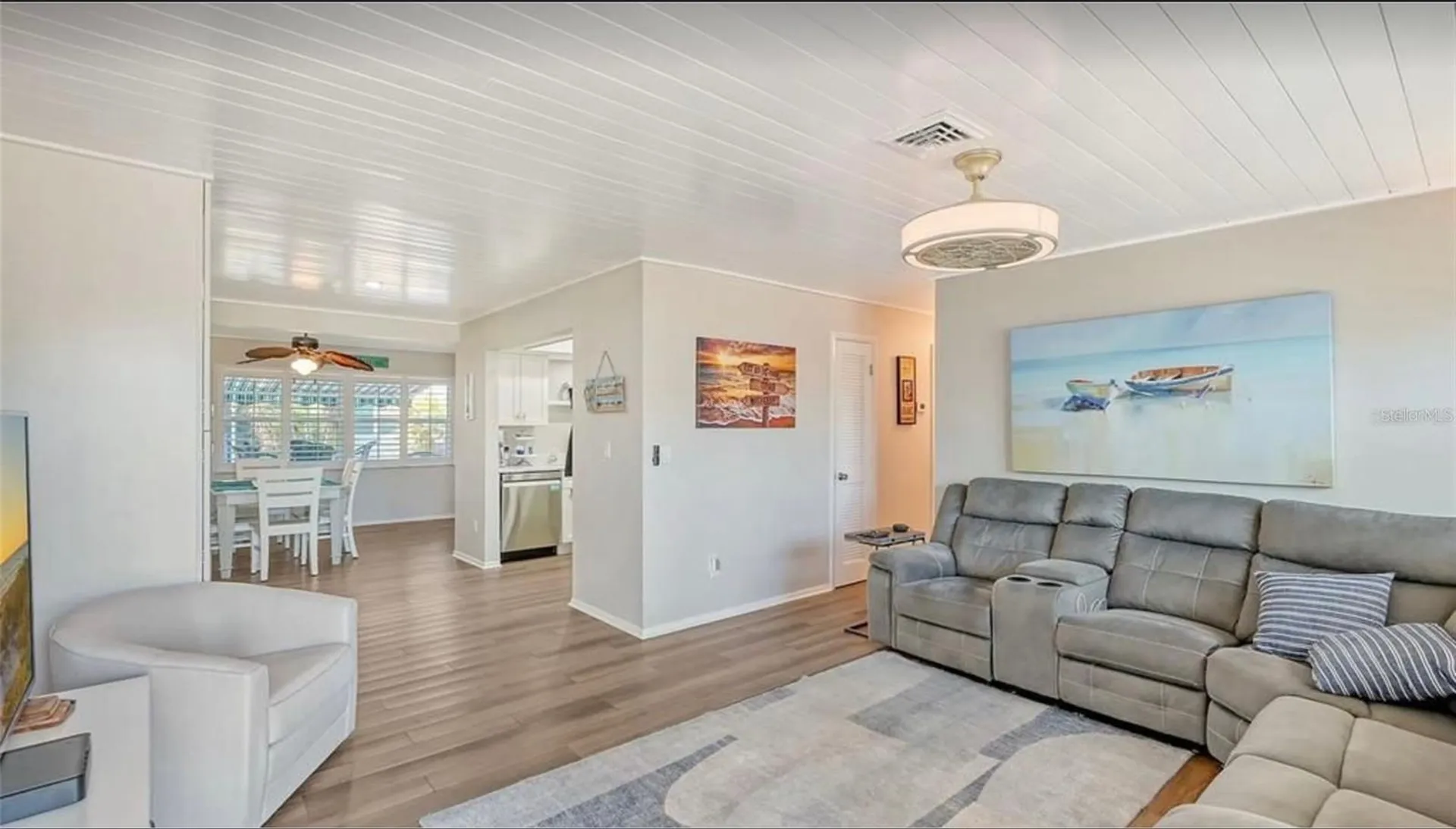 1019 Beach Manor Center Venice FL 34285