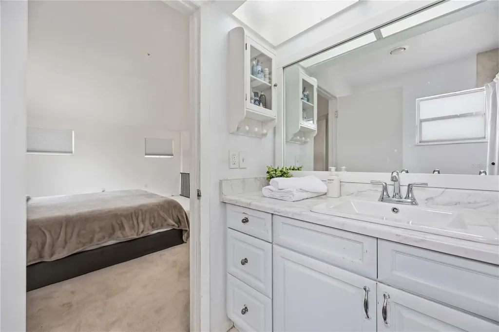 6515 Mauna Loa Boulevard Sarasota FL 34241