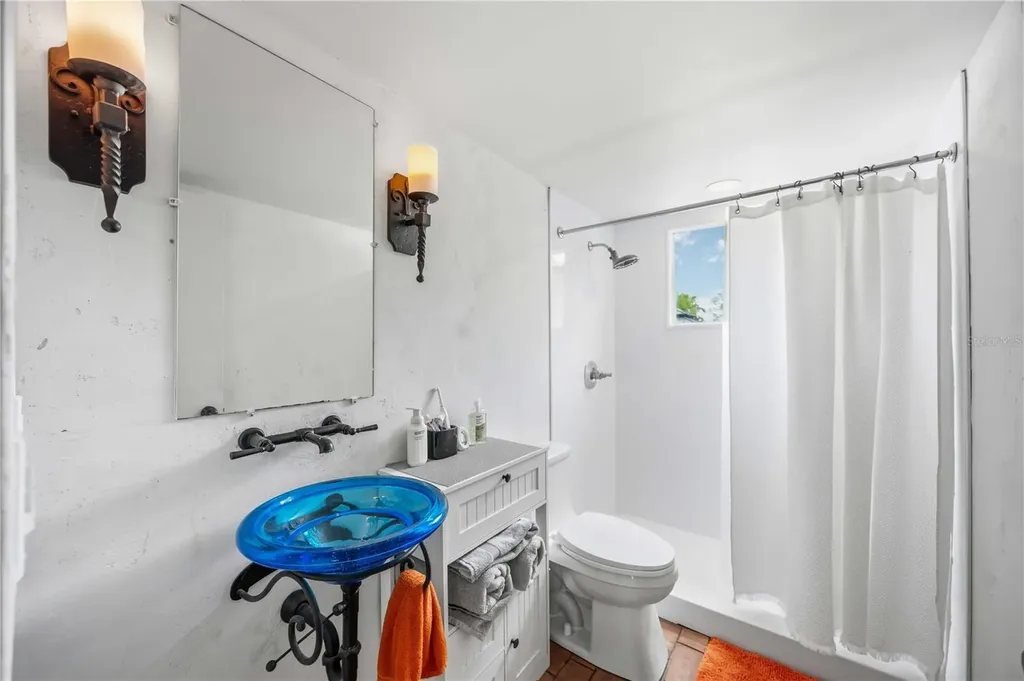 6515 Mauna Loa Boulevard Sarasota FL 34241