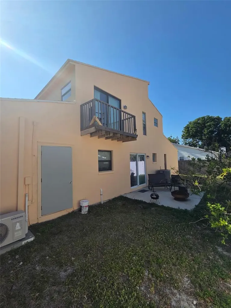 6515 Mauna Loa Boulevard Sarasota FL 34241