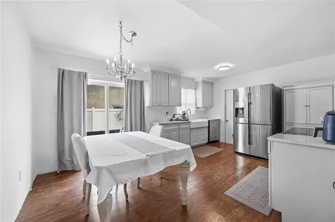 6515 Mauna Loa Boulevard Sarasota FL 34241