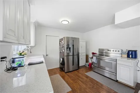 6515 Mauna Loa Boulevard Sarasota FL 34241
