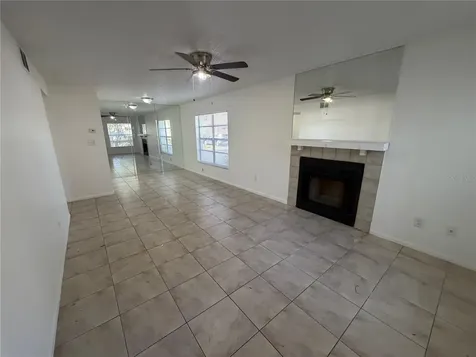 4834 S Semoran Boulevard Orlando FL 32822