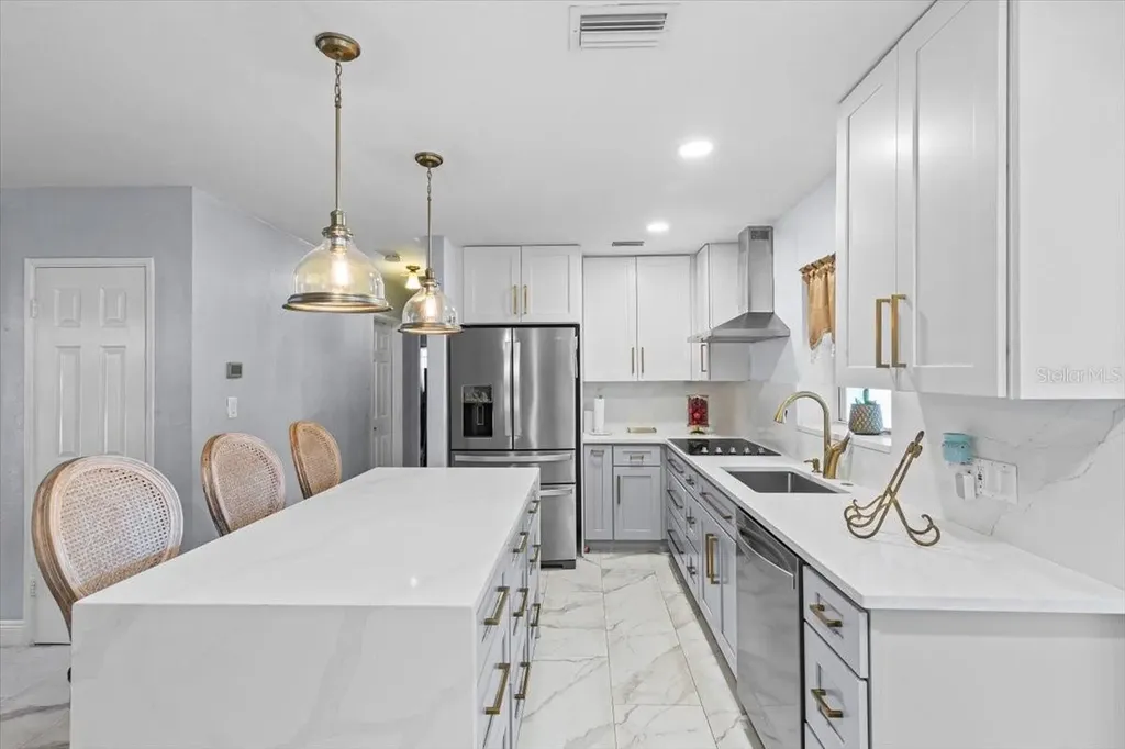 4106 W Bay View Avenue Tampa FL 33611