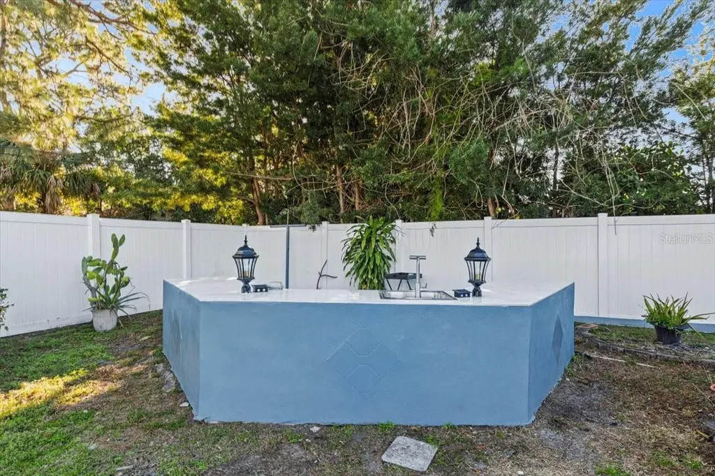 4106 W Bay View Avenue Tampa FL 33611