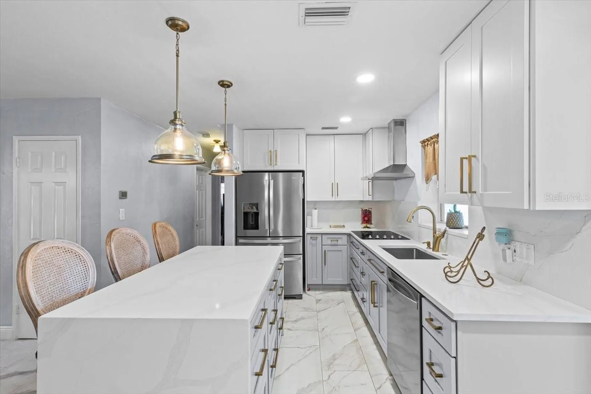 4106 W Bay View Avenue Tampa FL 33611