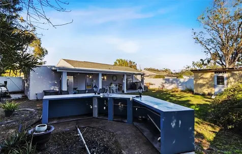4106 W Bay View Avenue Tampa FL 33611