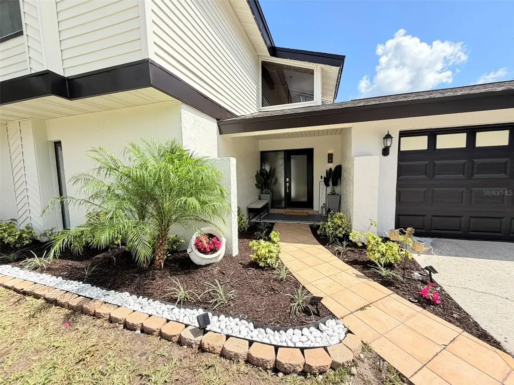 15401 Deerglen Drive Tampa FL 33624