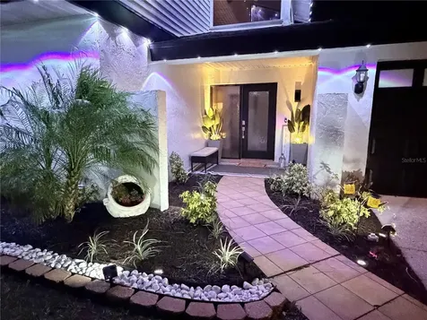 15401 Deerglen Drive Tampa FL 33624