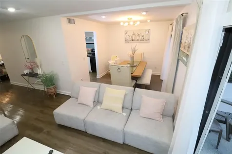15401 Deerglen Drive Tampa FL 33624