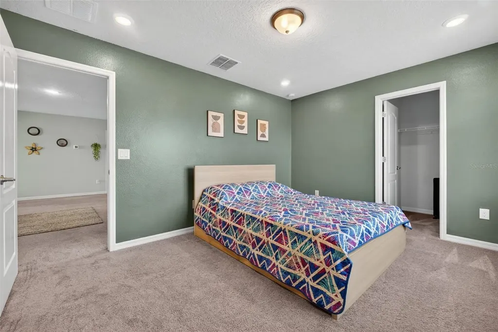 18056 Aero Avenue Land O Lakes FL 34638