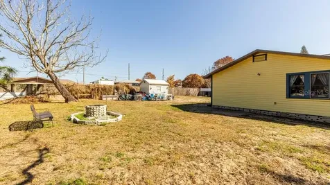 20 Florida Street Frostproof FL 33843