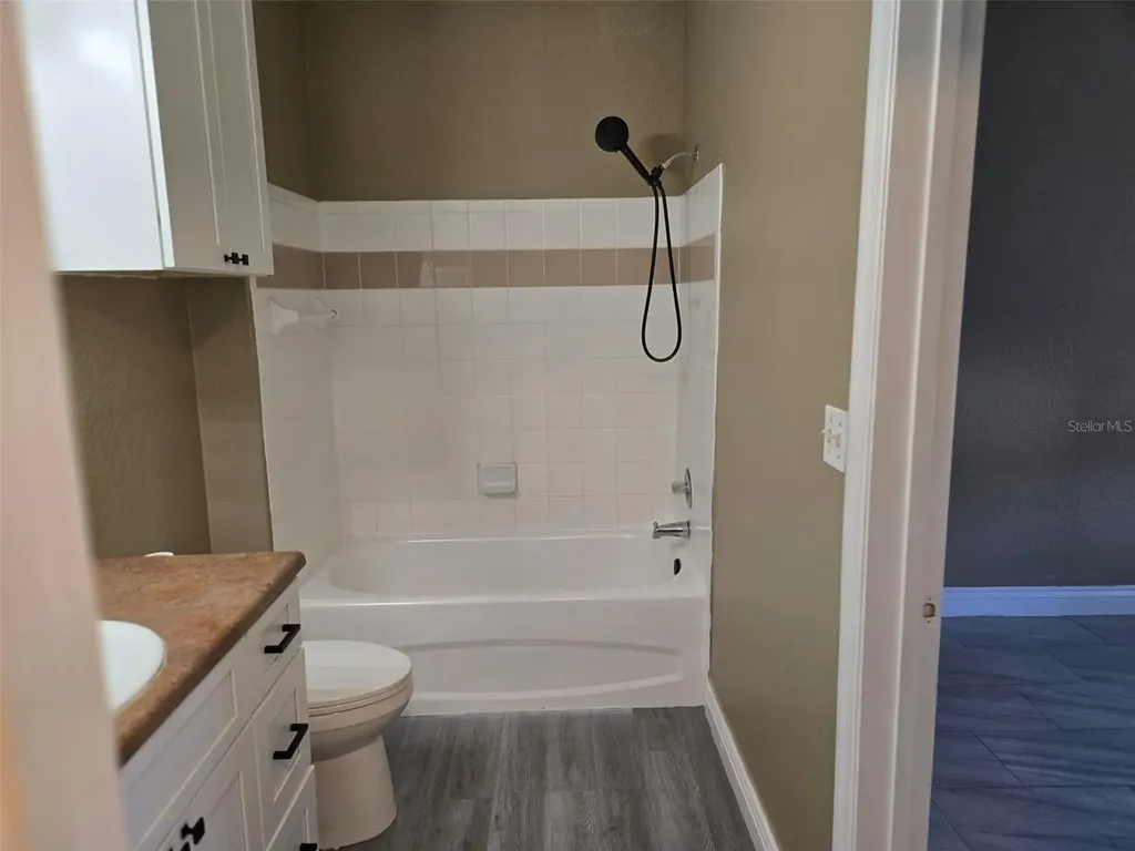 3702 Palm Desert Lane Orlando FL 32839