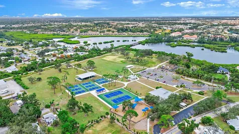 514 Harbor Drive S Venice FL 34285