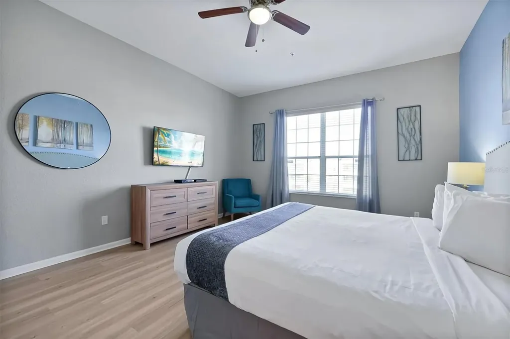 5048 Shoreway Loop Orlando FL 32819