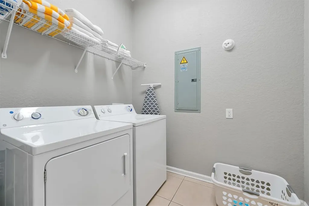 5048 Shoreway Loop Orlando FL 32819