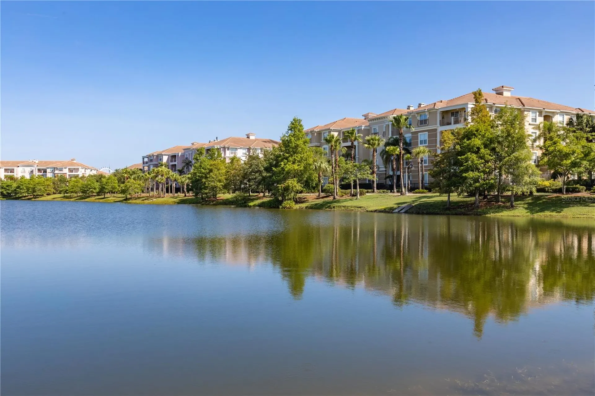 5048 Shoreway Loop Orlando FL 32819