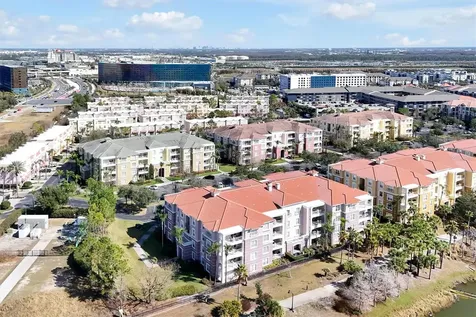 5048 Shoreway Loop Orlando FL 32819