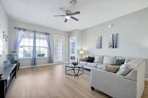 5048 Shoreway Loop Orlando FL 32819