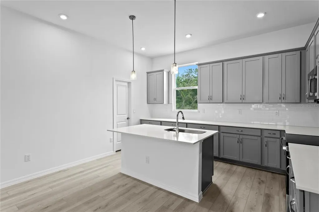 9912 Tate Lane Westchase FL 33626