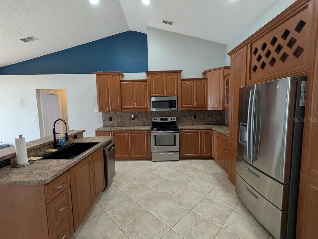 436 Bloomfield Drive Kissimmee FL 34758