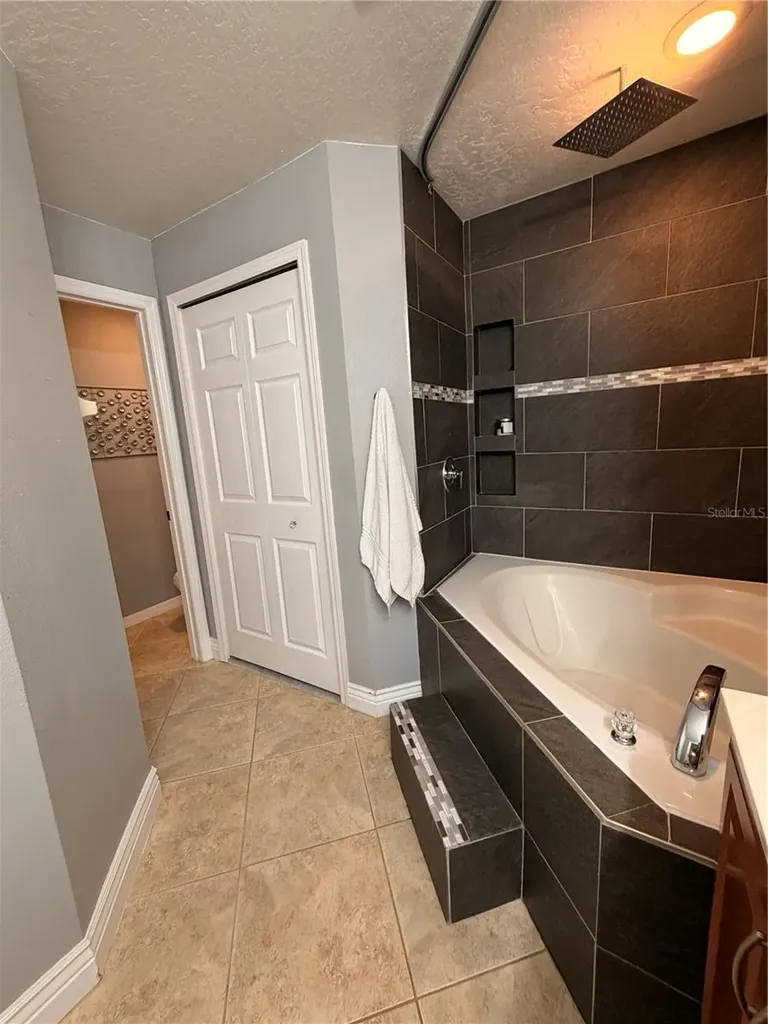 436 Bloomfield Drive Kissimmee FL 34758