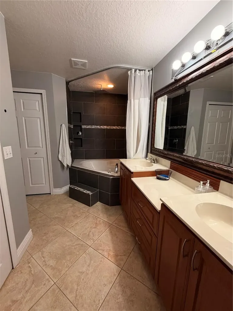 436 Bloomfield Drive Kissimmee FL 34758