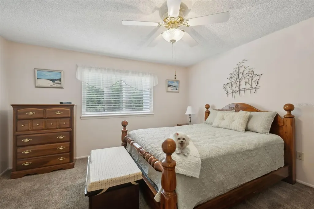 210 River Bend Place Welaka FL 32193