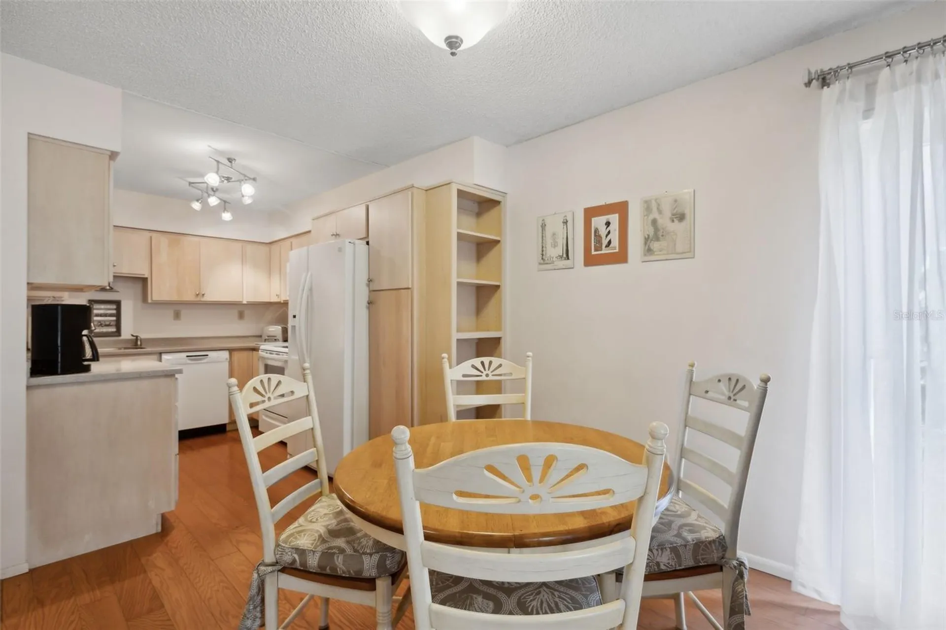 210 River Bend Place Welaka FL 32193
