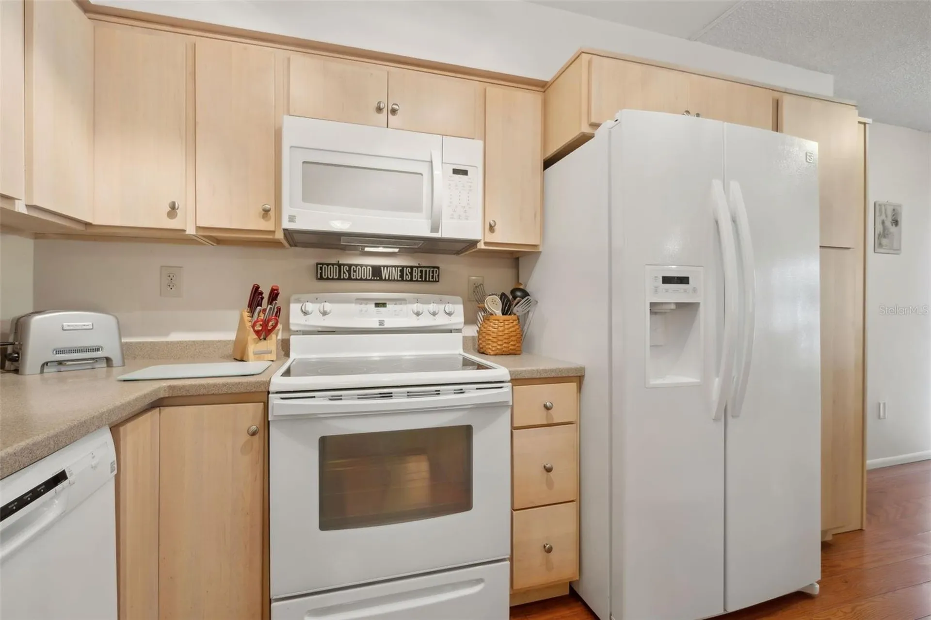 210 River Bend Place Welaka FL 32193