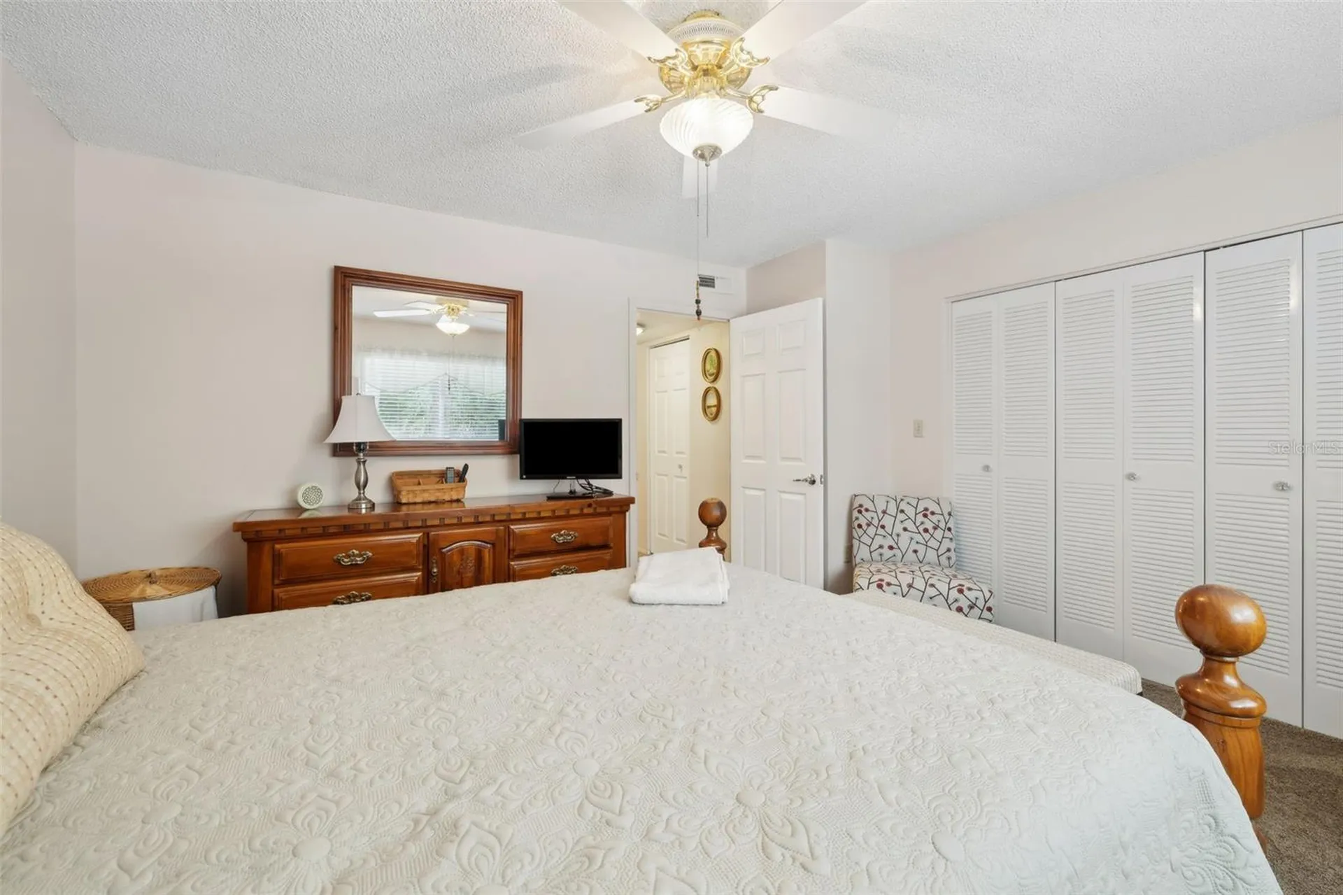 210 River Bend Place Welaka FL 32193