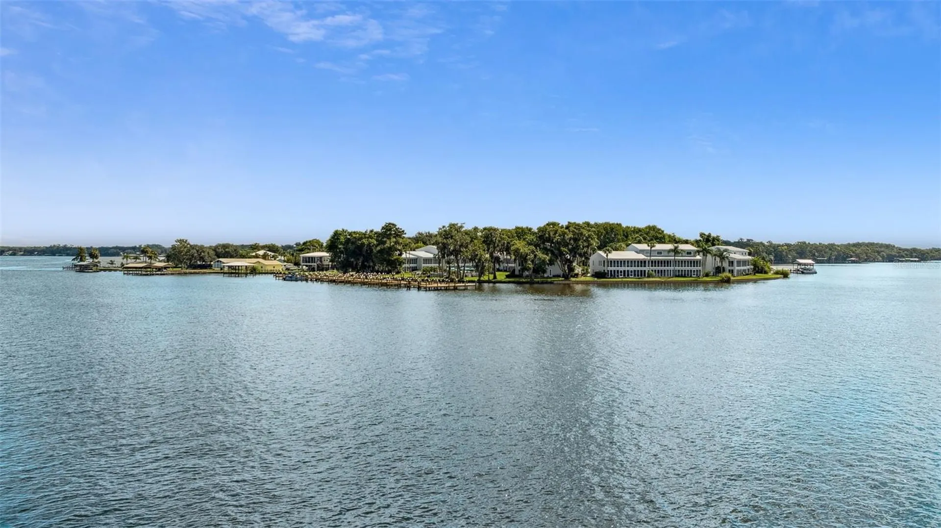 210 River Bend Place Welaka FL 32193