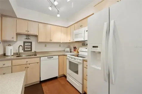 210 River Bend Place Welaka FL 32193
