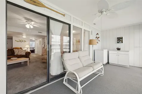 210 River Bend Place Welaka FL 32193