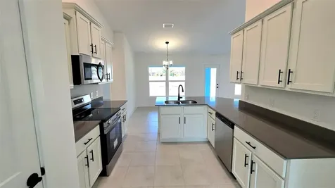 4157 N Chamberlain Boulevard North Port FL 34286
