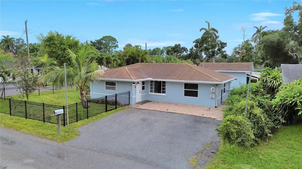 3510 4th Avenue W Bradenton FL 34205